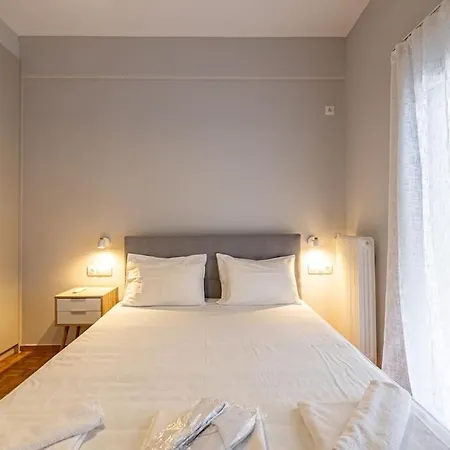 Bright And Cozy 2bdr Close To Acropolis Apartment *