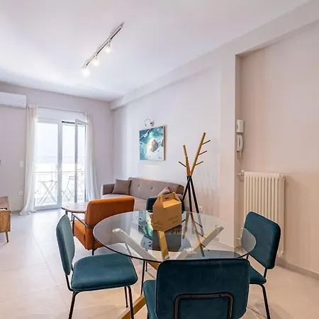 Bright And Cozy 2bdr Close To Acropolis Apartment