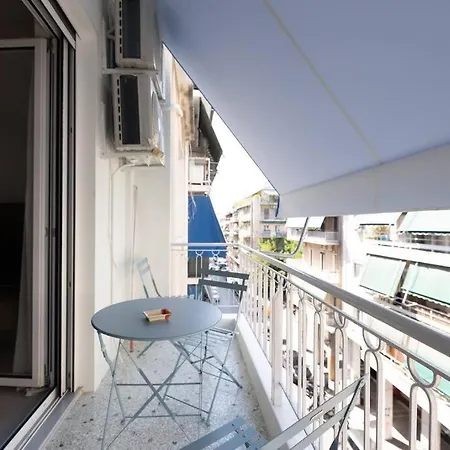 Apartment Bright And Cozy 2bdr Close To Acropolis *